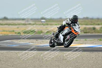 media/Apr-18-2025-TrackDaz (Fri) [[45f5874c44]]/C Group/Session 1 (Turn 7)/